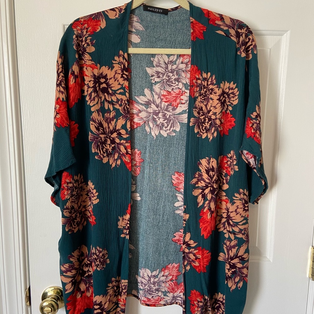 Hailey 23 kimono